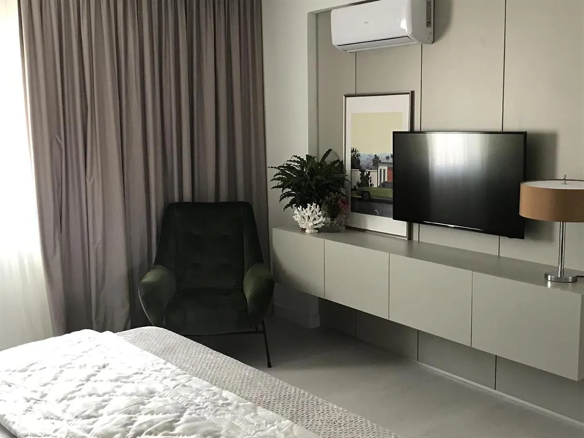 Levante Boutique Apartments Апарт-отель Ларнака