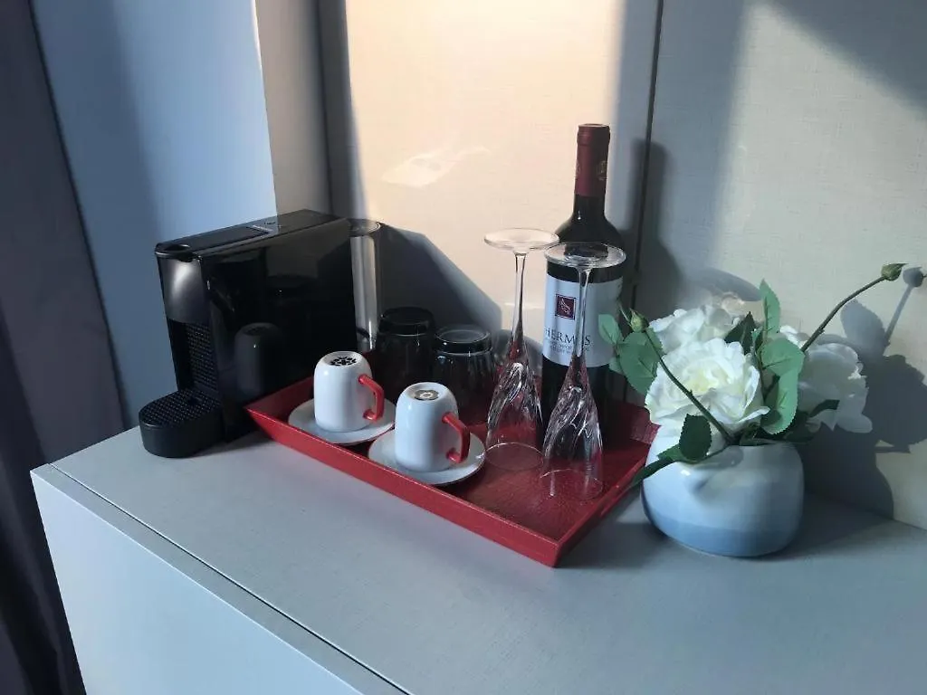 Levante Boutique Apartments Апарт-отель Ларнака