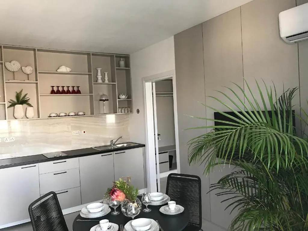 Апарт-отель Levante Boutique Apartments Кипр