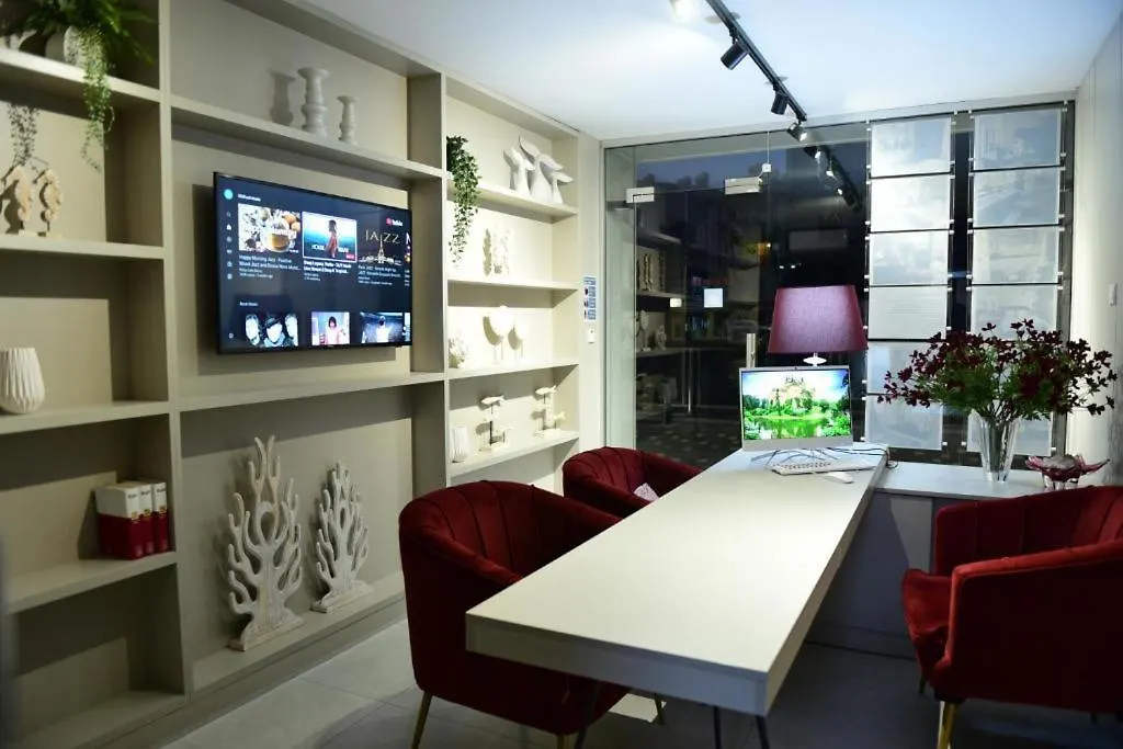 Апарт-отель Levante Boutique Apartments