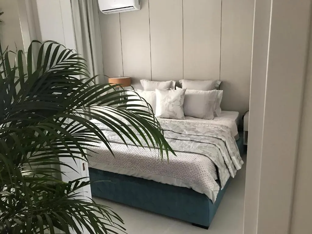 Levante Boutique Apartments Апарт-отель